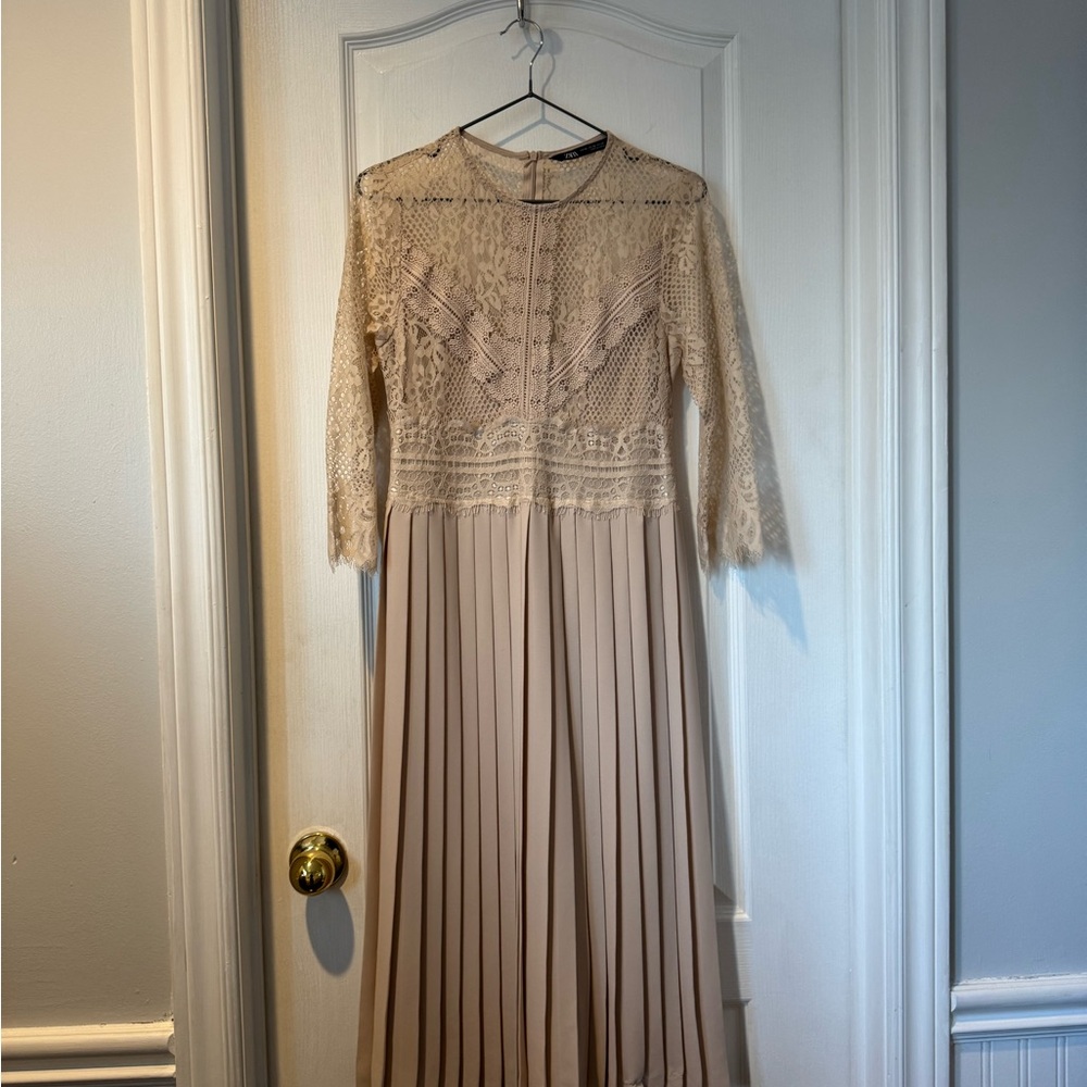 Zara Cream Lace Long Sleeve Dress